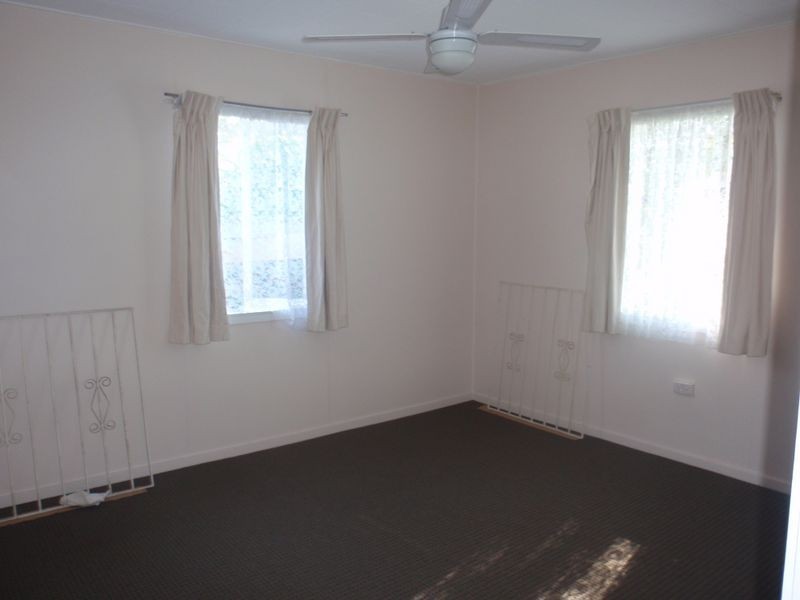 40 Napier Street, Birkdale QLD 4159