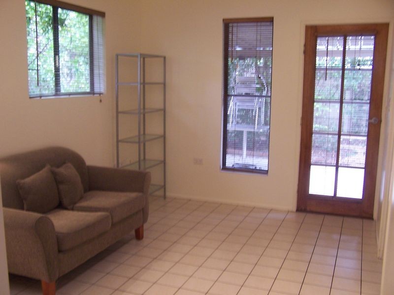 1 Rosa, Birkdale QLD 4159