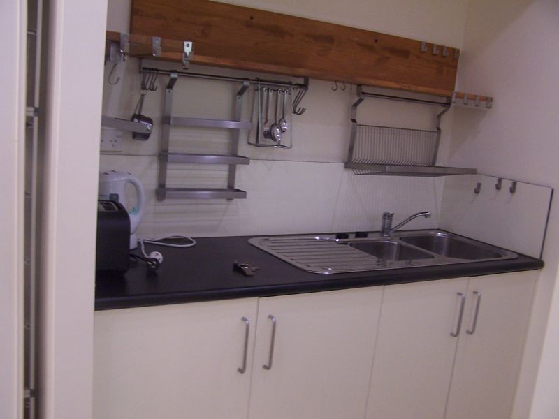 1 Rosa, Birkdale QLD 4159