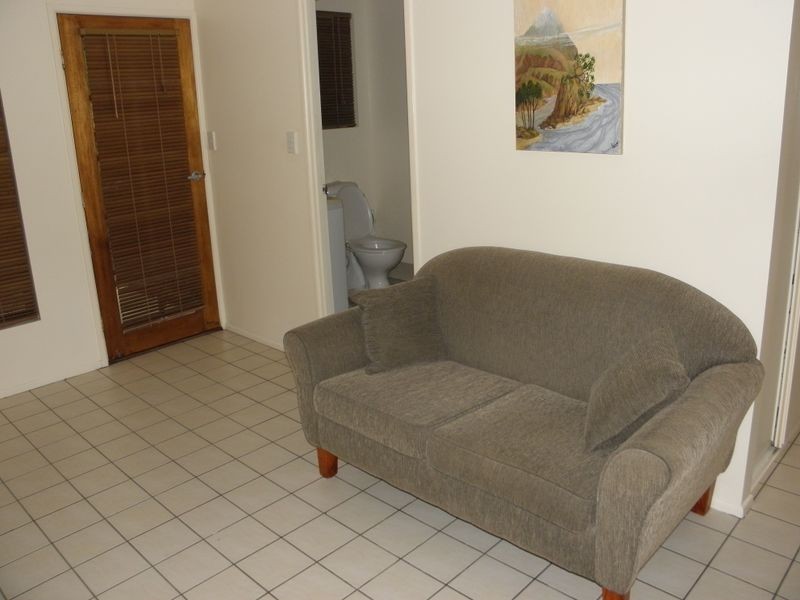 1 Rosa, Birkdale QLD 4159