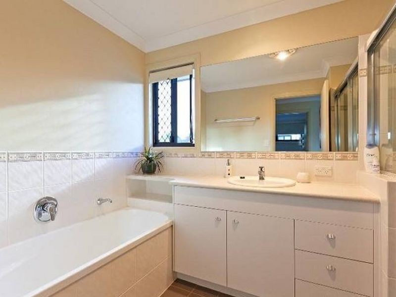 15 Alice Street, Wellington Point QLD 4160