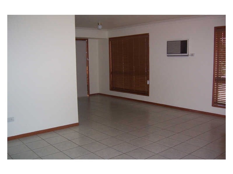 22 Nottinghill St, Birkdale QLD 4159