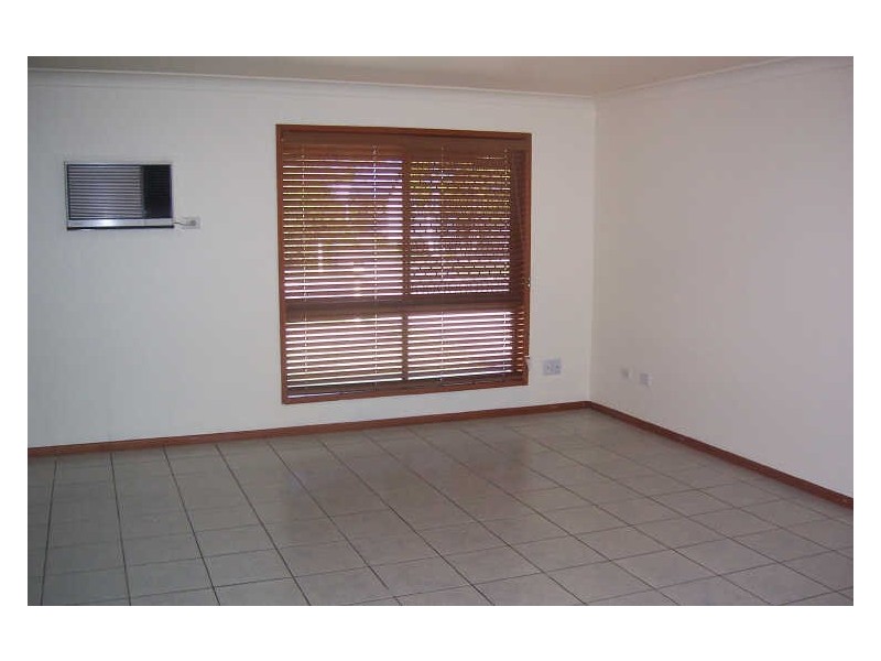 22 Nottinghill St, Birkdale QLD 4159