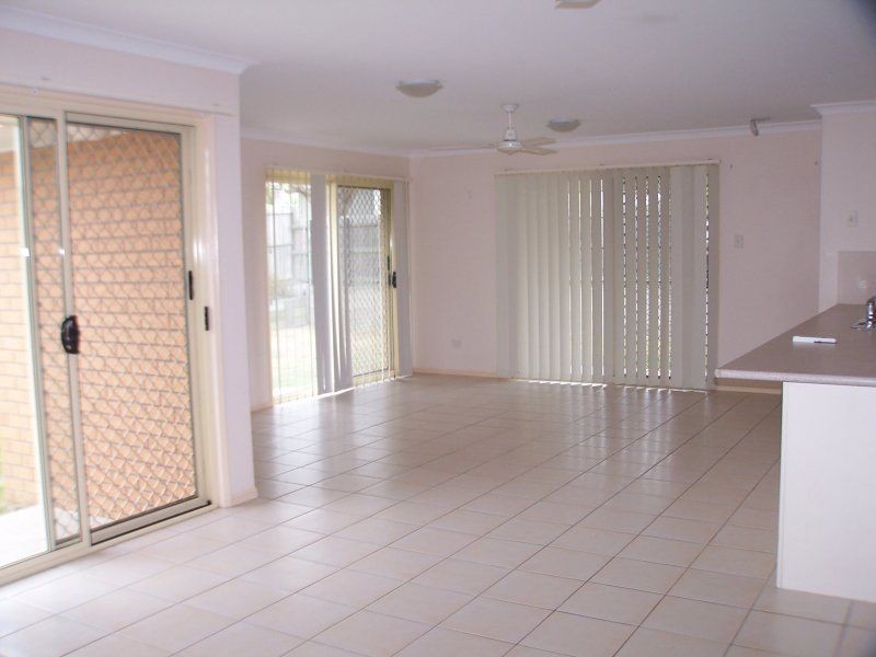 97 Carinyan Drive, Birkdale QLD 4159
