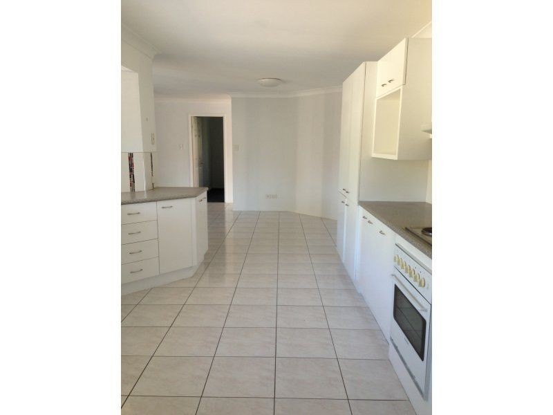 40 Redgrove Avenue, Wellington Point QLD 4160