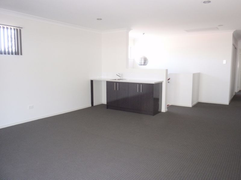 2/18A Nelson Street, Ormiston QLD 4160