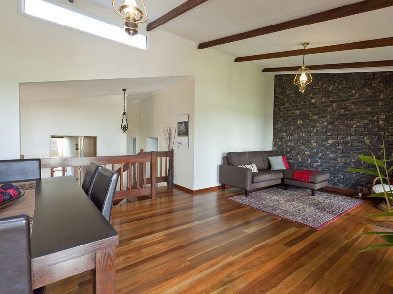 306 Queens Esplanade, Thorneside QLD 4158