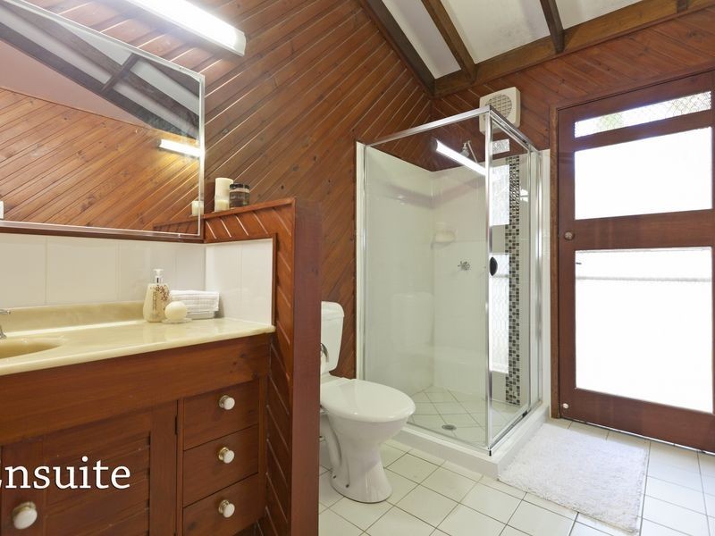 306 Queens Esplanade, Thorneside QLD 4158