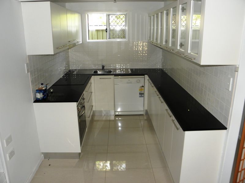 2/24 Thomas Street, Birkdale QLD 4159