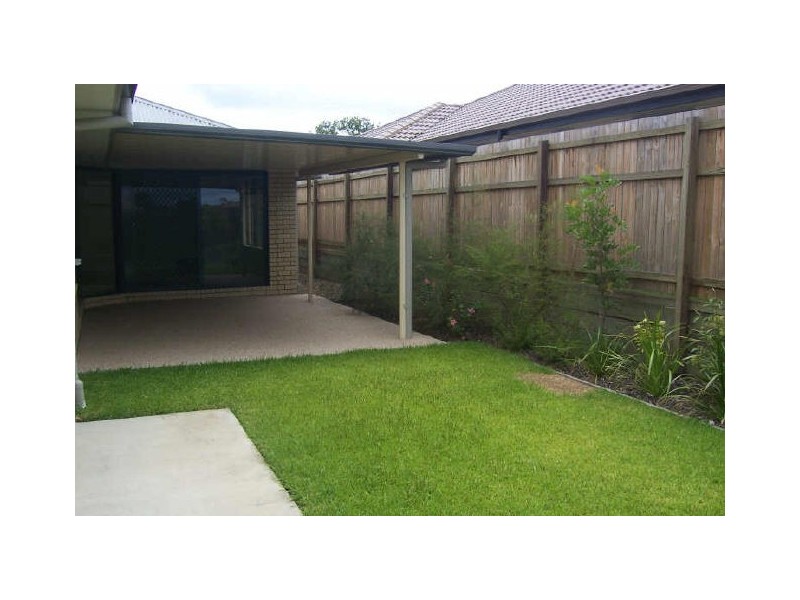 25 Demby Cres, Wakerley QLD 4154