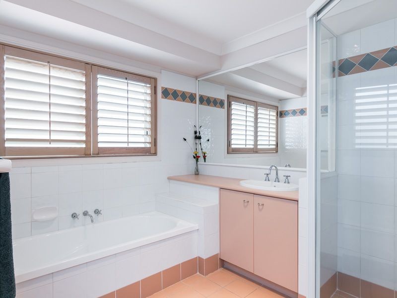 20 Compass Court, Raby Bay QLD 4163