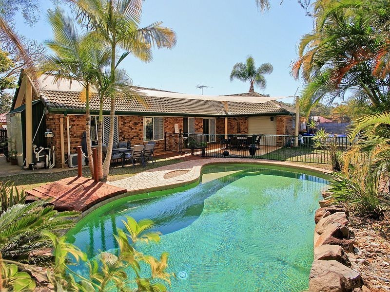 4 Carisbrooke Crt, Birkdale QLD 4159