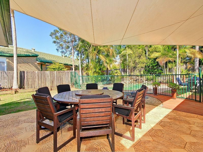 4 Carisbrooke Crt, Birkdale QLD 4159