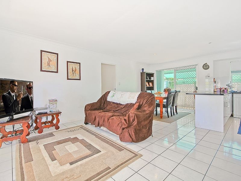 4 Carisbrooke Crt, Birkdale QLD 4159