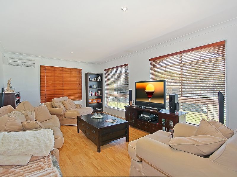 4 Carisbrooke Crt, Birkdale QLD 4159