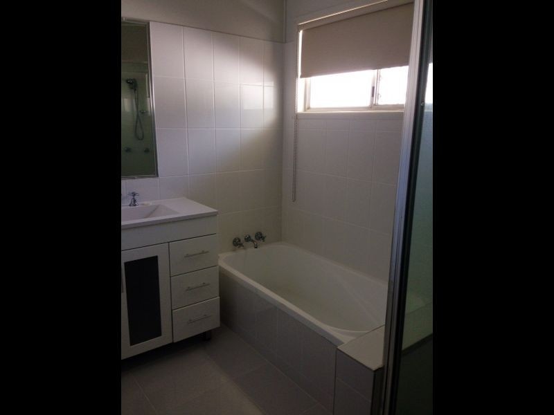 83 Cavell Street, Birkdale QLD 4159