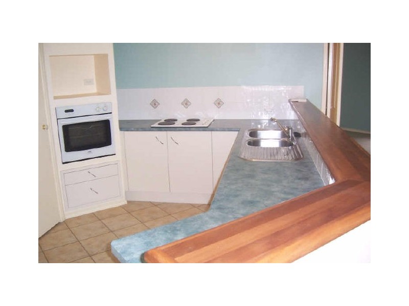 2 Murdoch Place, Wakerley QLD 4154