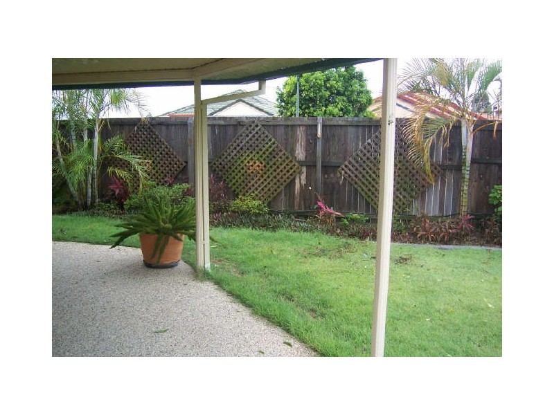 2 Murdoch Place, Wakerley QLD 4154