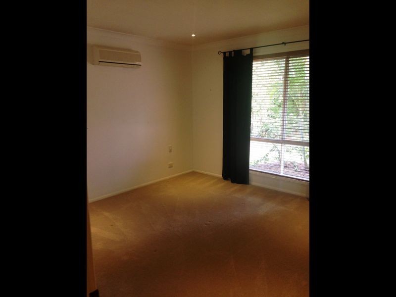 11 Ruth Street, Birkdale QLD 4159