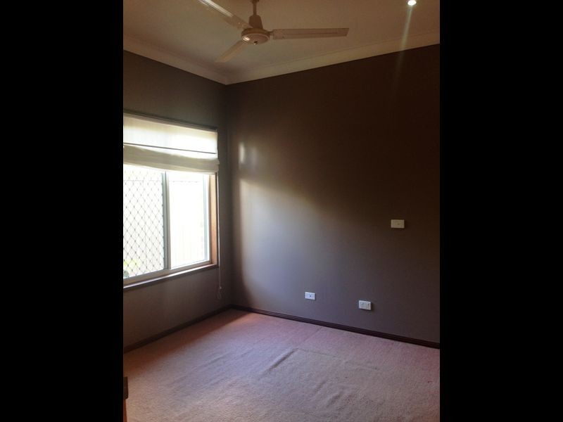11 Ruth Street, Birkdale QLD 4159