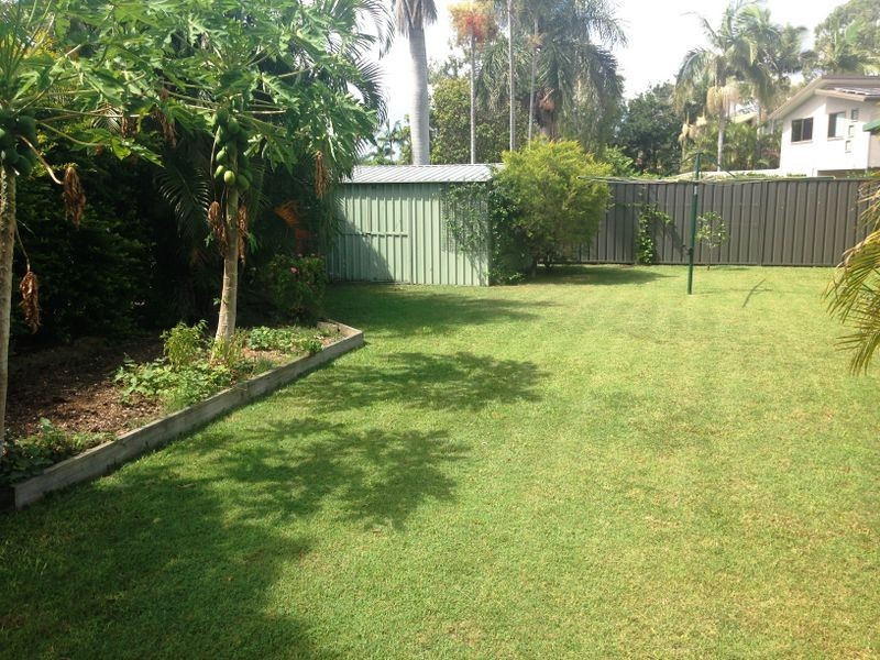 11 Ruth Street, Birkdale QLD 4159