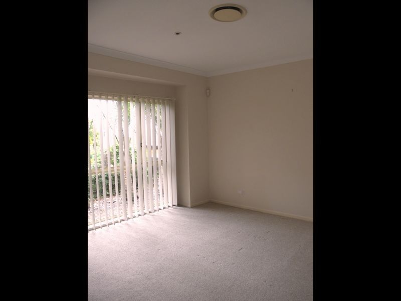 5 Eastcote Lane, Wellington Point QLD 4160