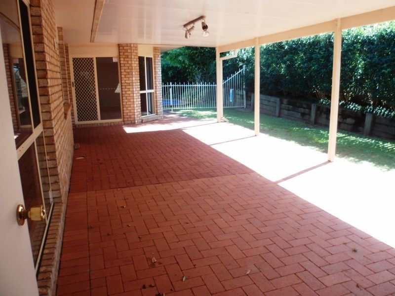 5 Eastcote Lane, Wellington Point QLD 4160