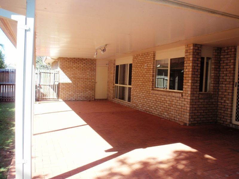 5 Eastcote Lane, Wellington Point QLD 4160