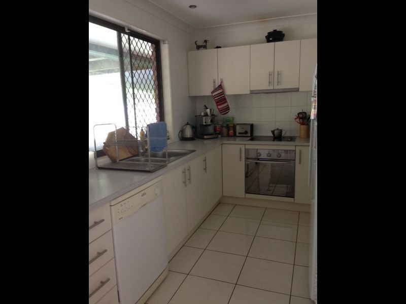 31 Mcfarlan Street, Birkdale QLD 4159