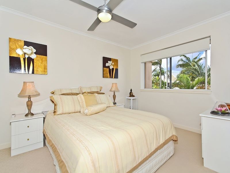 27/3 Marina Crescent, Hollywell QLD 4216