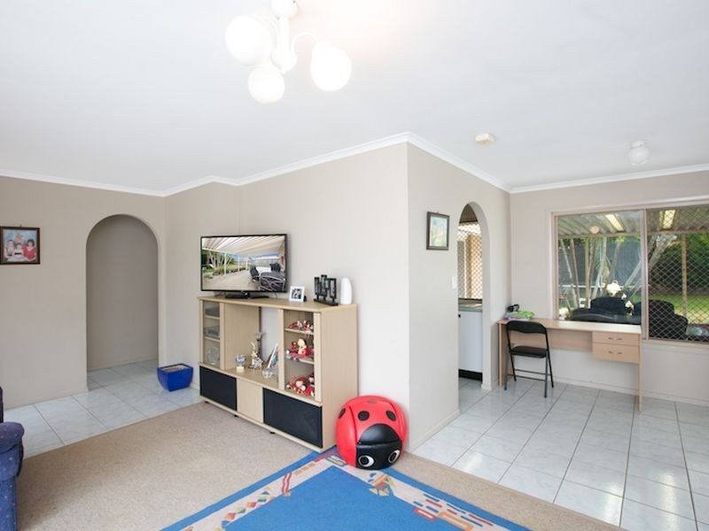 93 Collingwood Road, Birkdale QLD 4159