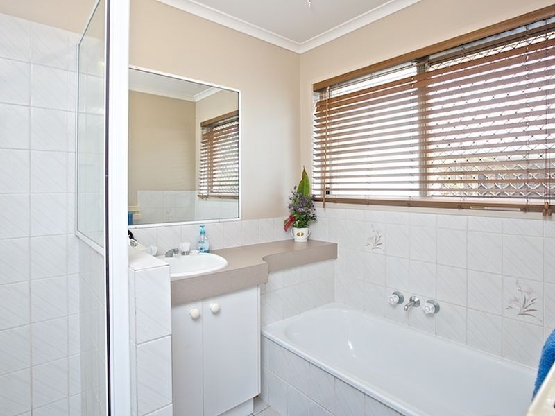 93 Collingwood Road, Birkdale QLD 4159