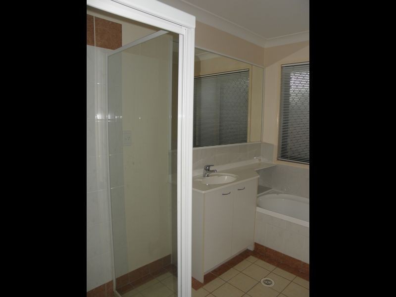 81 Carinyan Drive, Birkdale QLD 4159