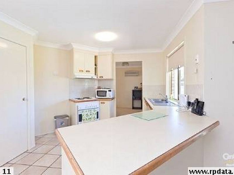 8 Coral Close, Birkdale QLD 4159