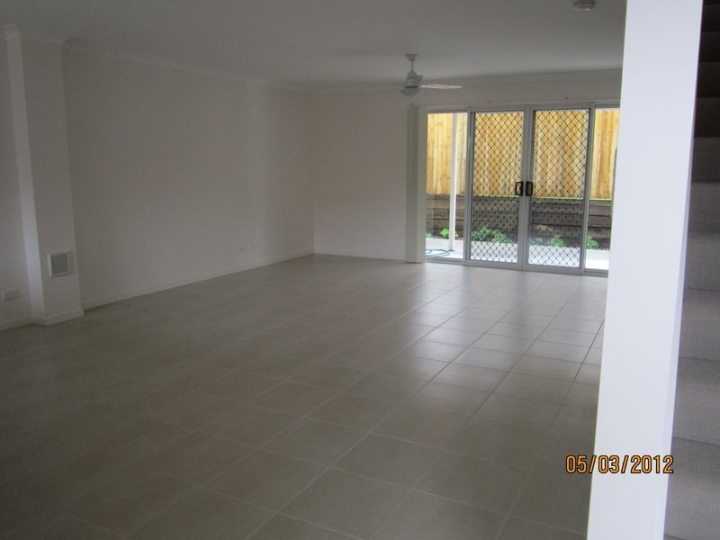 2/13 Victor Street, Birkdale QLD 4159