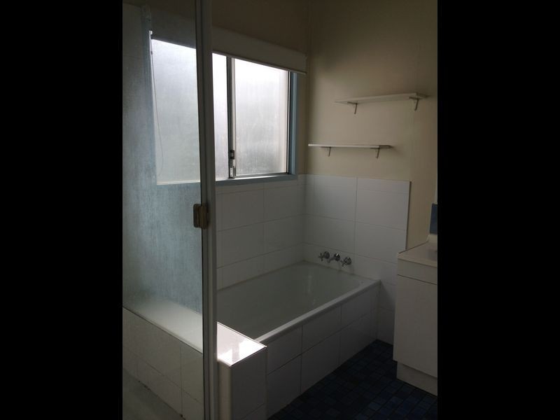 27 Strawberry Road, Manly West QLD 4179