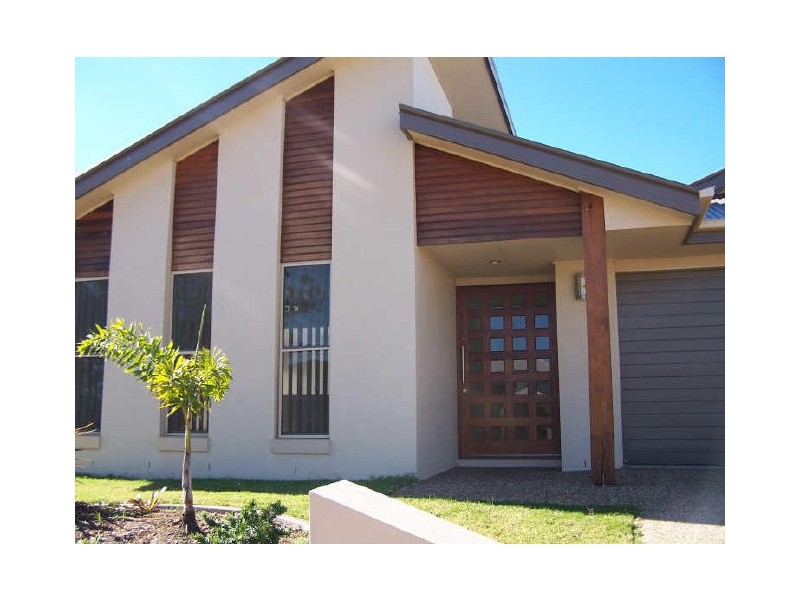 13 Hillcrest St, Wellington Point QLD 4160