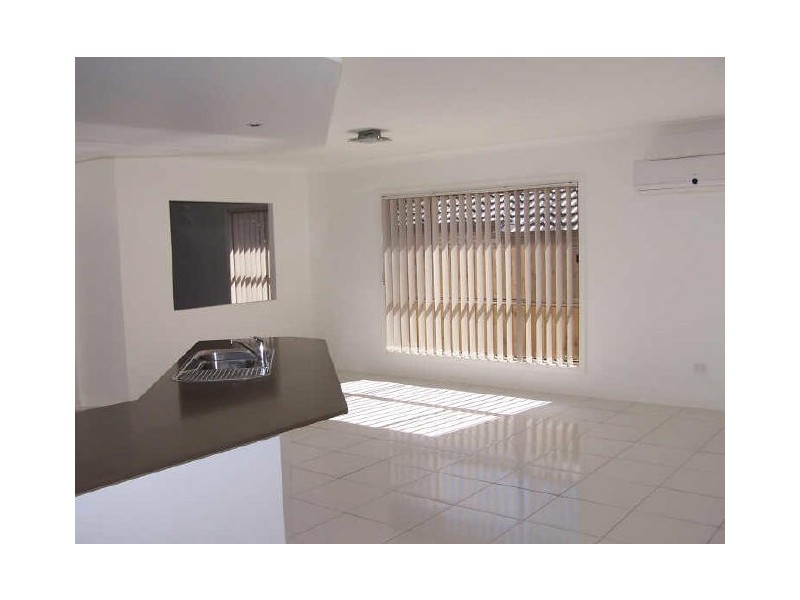13 Hillcrest St, Wellington Point QLD 4160