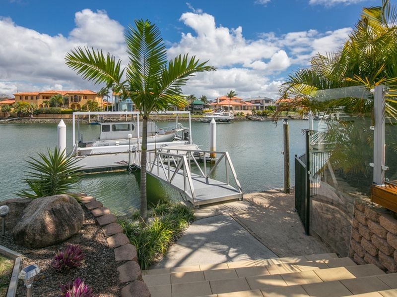 49 Dorsal Drive, Birkdale QLD 4159