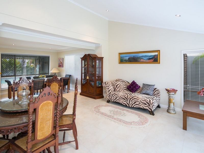 49 Dorsal Drive, Birkdale QLD 4159