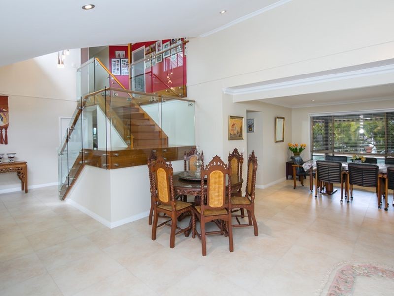 49 Dorsal Drive, Birkdale QLD 4159