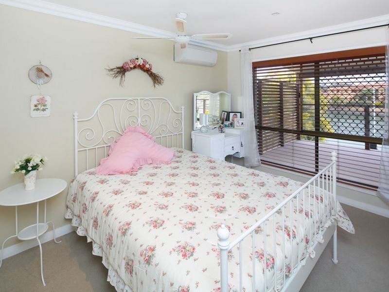 49 Dorsal Drive, Birkdale QLD 4159