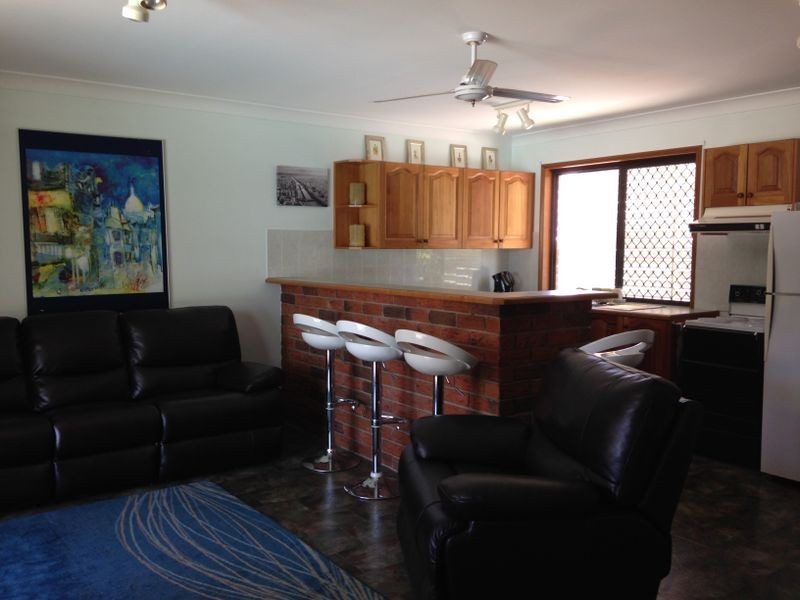 63 Whitehall Avenue, Birkdale QLD 4159