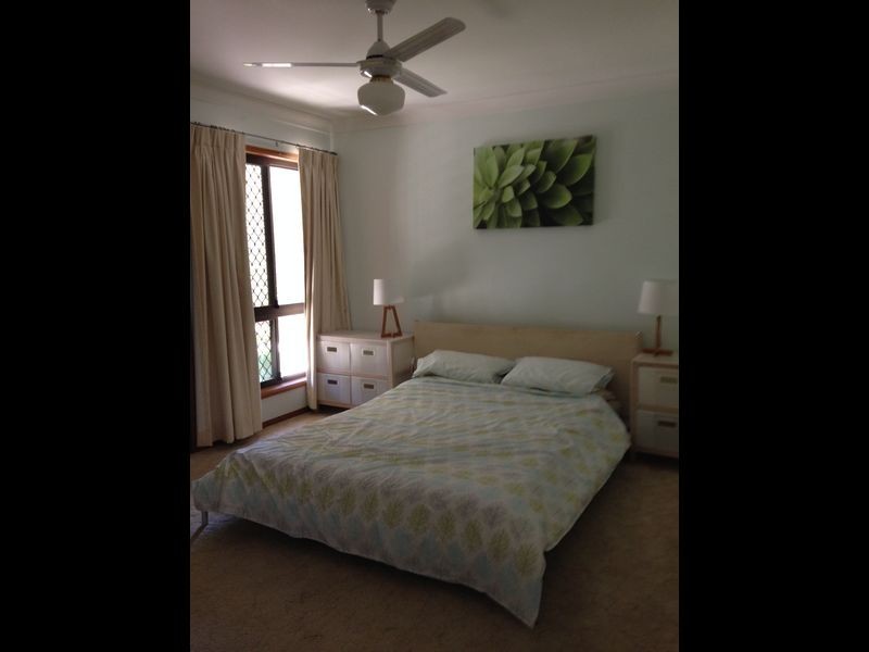 63 Whitehall Avenue, Birkdale QLD 4159