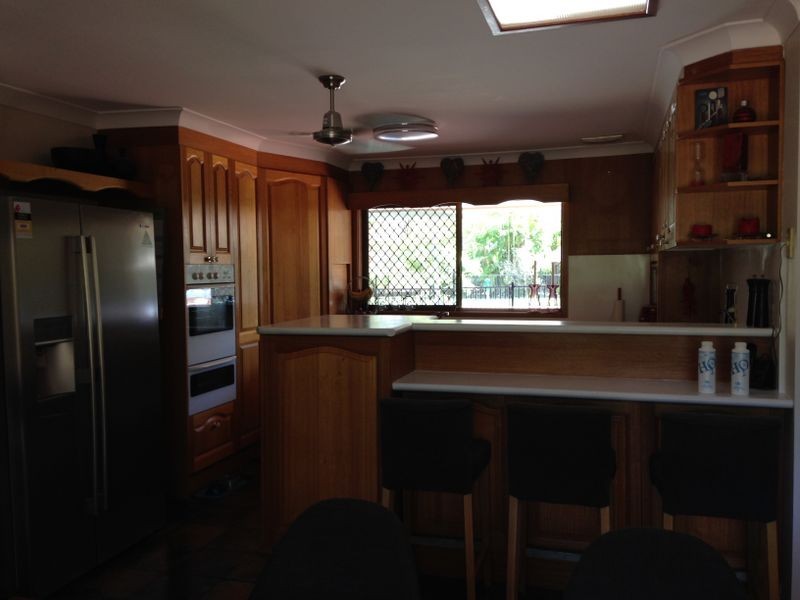 63 Whitehall Avenue, Birkdale QLD 4159