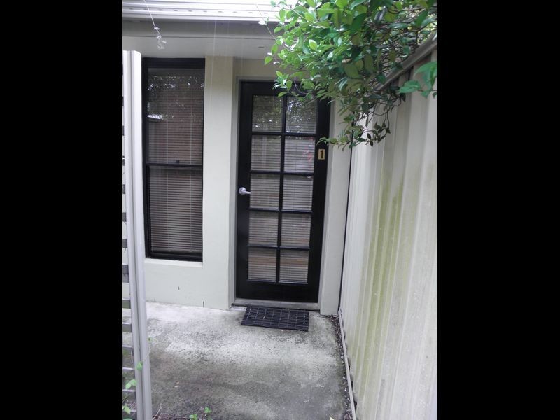 1/1 Rosa Street, Birkdale QLD 4159