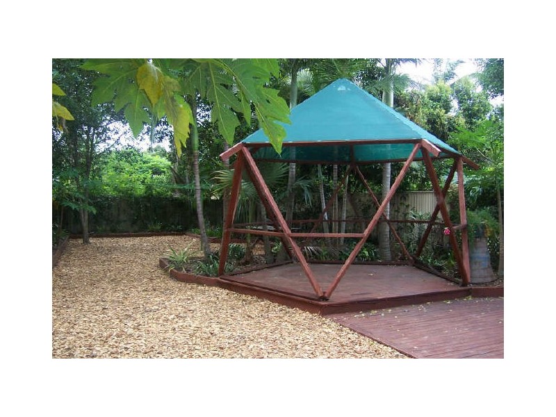 98 Queens Esplanade, Thorneside QLD 4158