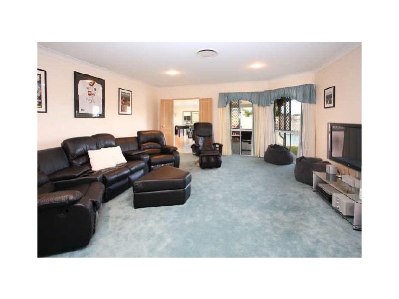 21 Allan Day Drive, Wellington Point QLD 4160
