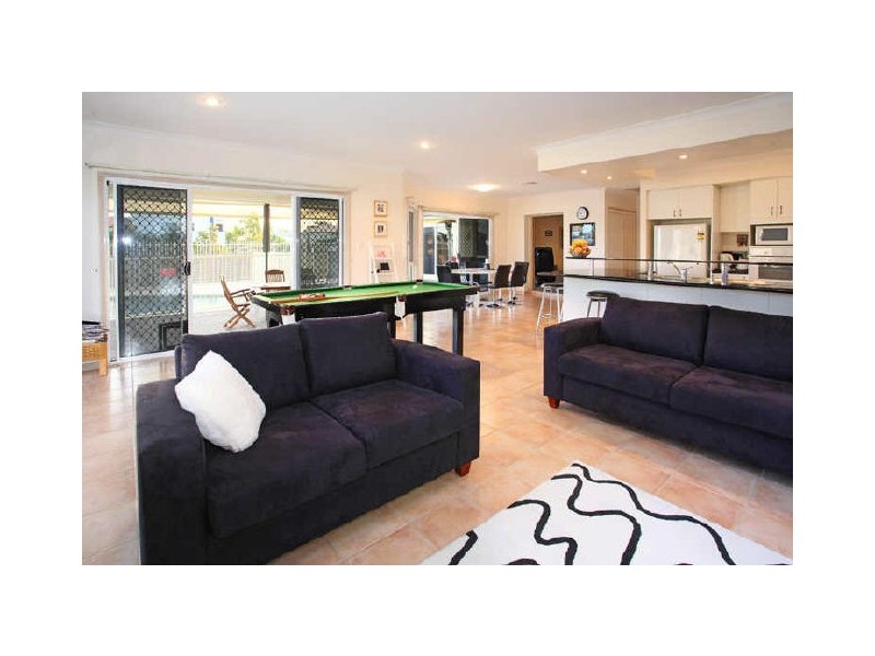 21 Allan Day Drive, Wellington Point QLD 4160