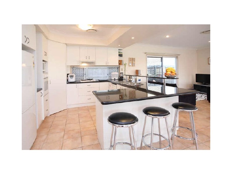 21 Allan Day Drive, Wellington Point QLD 4160